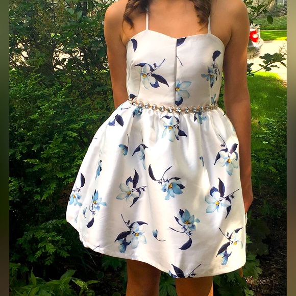 HONEY Chelsea Dress great for Prom/Graduation dress - Picture 2 of 6